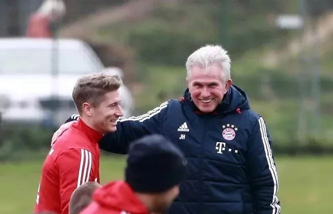 也显示出他 也显示出他